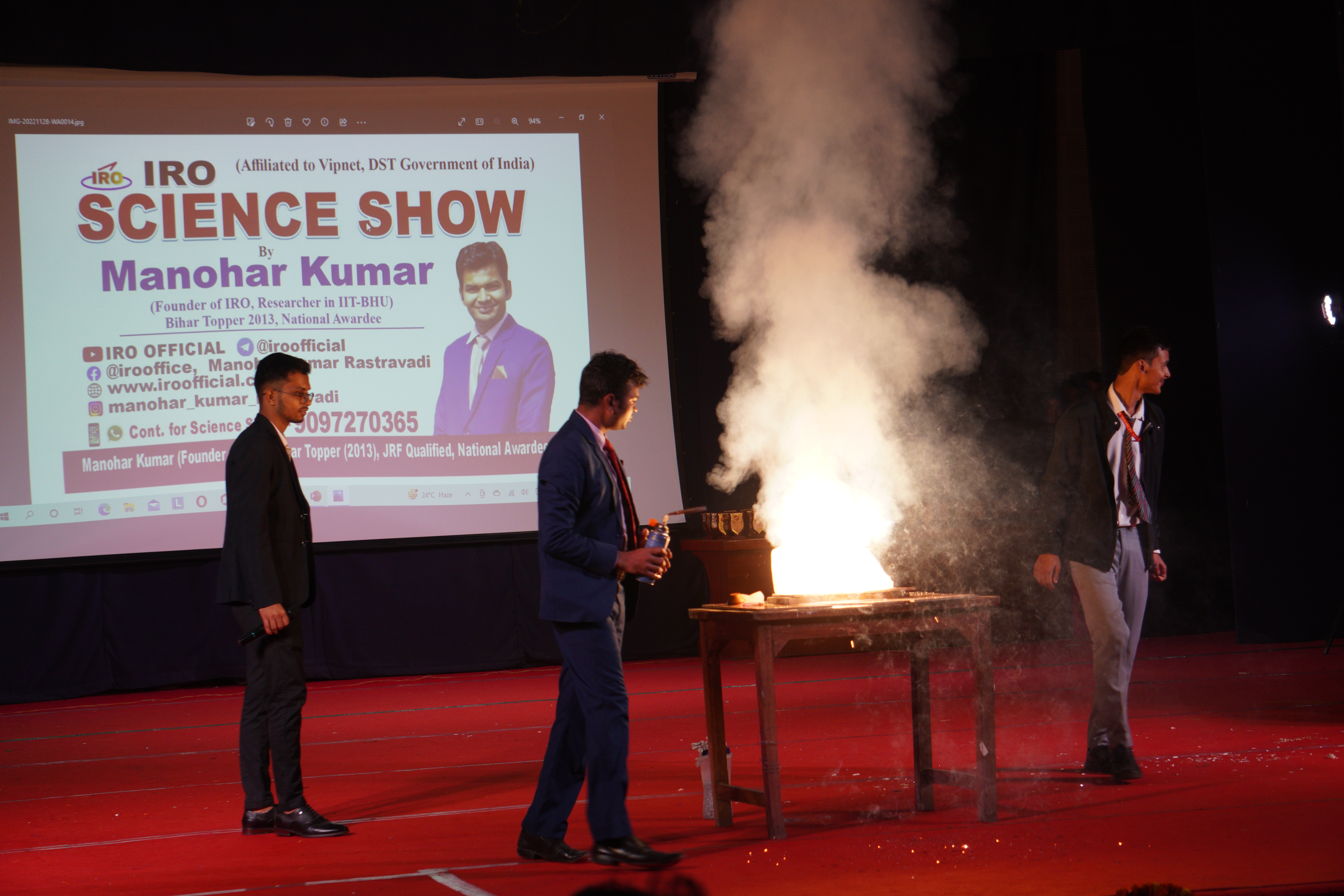 SCIENCE SHOW